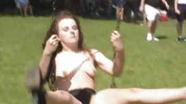 Busty asian masseuse wanking client sa spycam