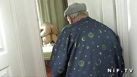 Ang Hot MILF na may malalaking boobs na nakalulugod sa may-ari ng may-ari ng BBC