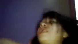 tinedyer ay makakakuha ng creampie pagkatapos ng hot sex
