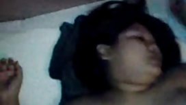 Malungkot Blonde Nagbahagi Ass At Pussy