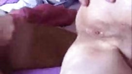 Nagbibigay ang Hot Mom ng Young Couple Isang Sex Lesson