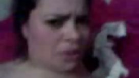 Mini gangbang na may mainit na facial