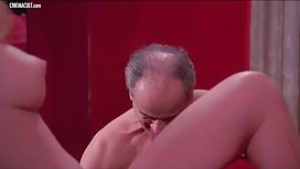 Gothic erotic massage babe na natatanggap ng cumshot
